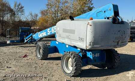 Telescopic boom lift 2007  Genie S-65 (7)