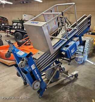 Vertical mast lift 2002  Genie AWP-40S (1)