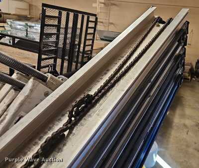 Vertical mast lift 2002  Genie AWP-40S (16)