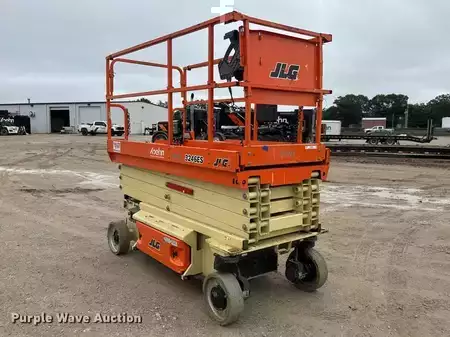 Plataforma de Tijera 2020  JLG 3246ES (3)