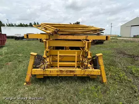 Scissor lift - Sky Climber (2)