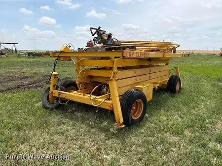 Scissor lift - Sky Climber (5)