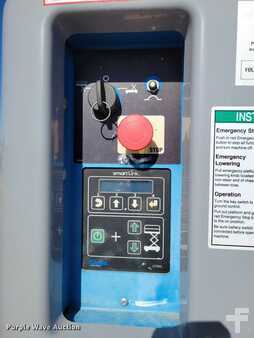 Vertical mast lift 2015  Genie GR20 (11)