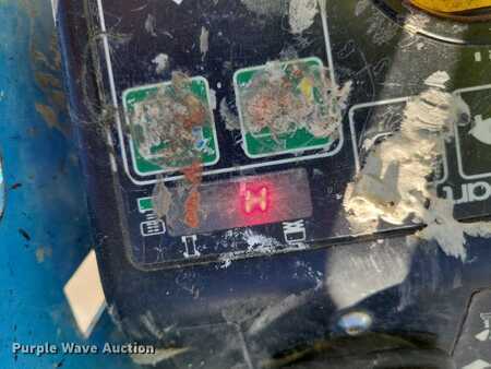 Vertical mast lift 2015  Genie GR20 (15)