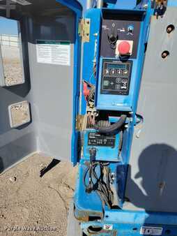 Vertical mast lift 2015  Genie GR20 (27)