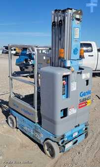 Vertical mast lift 2015  Genie GR20 (3)