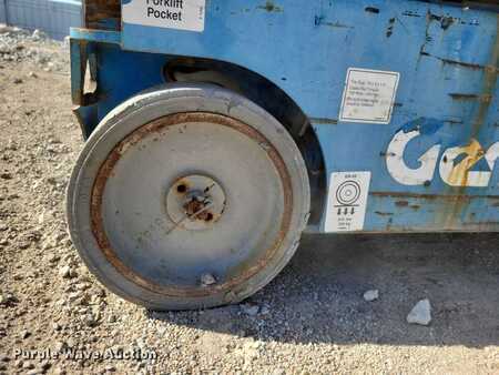 Vertical mast lift 2015  Genie GR20 (32)