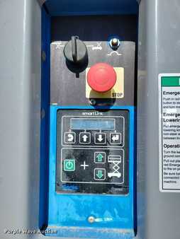 Vertical mast lift 2015  Genie GR20 (12)