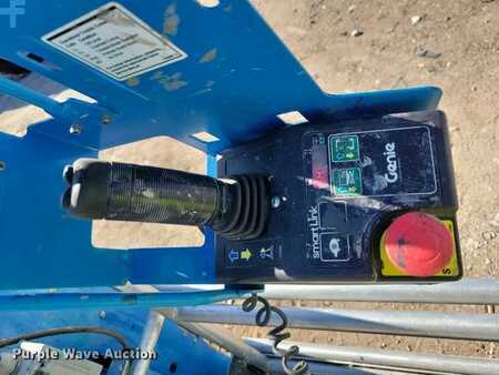 Vertical mast lift 2015  Genie GR20 (17)