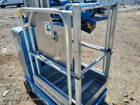 Vertical mast lift 2015  Genie GR20 (21)