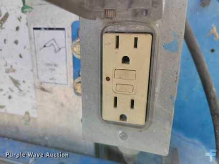 Vertical mast lift 2015  Genie GR20 (24)