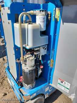 Vertical mast lift 2015  Genie GR20 (26)