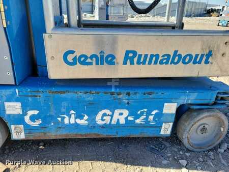 Vertical mast lift 2015  Genie GR20 (31)