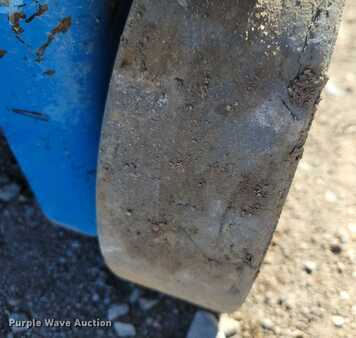 Vertical mast lift 2015  Genie GR20 (37)