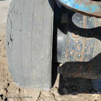 Vertical mast lift 2015  Genie GR20 (39)