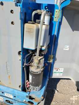 Vertical mast lift 2015  Genie GR20 (28)