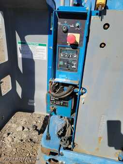 Vertical mast lift 2015  Genie GR20 (29)
