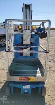 Vertical mast lift 2015  Genie GR20 (6)