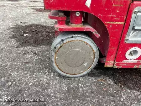 Nacelle à ciseaux 2019  MEC 1330SE (21)