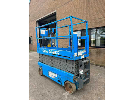 Ostatní 2006  Genie GS-2632 (2)