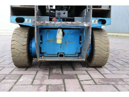 Ostatní 2006  Genie GS-2632 (6)