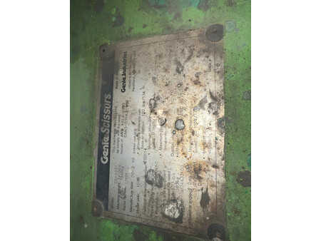 Autres 1999  Genie GS-2032 (4)