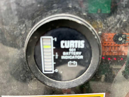 Schaarhoogwerker 2014  PB Lift S225-12ES (8)