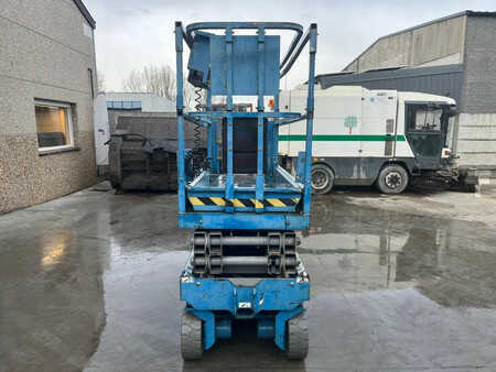 Pracovní plošina s nůžkovým zdvihem 2006  Genie GS-2032 (4)