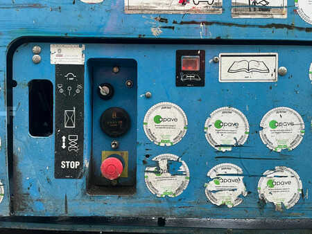 Pracovní plošina s nůžkovým zdvihem 2006  Genie GS-2032 (7)