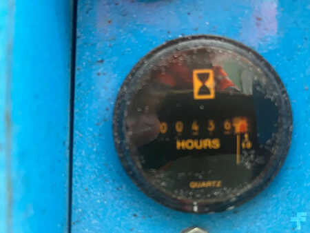 Pracovní plošina s nůžkovým zdvihem 2006  Genie GS-2032 (8)