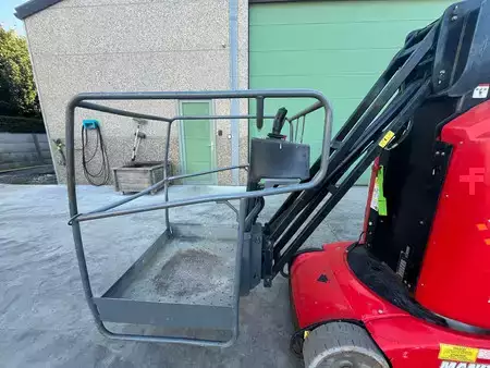 Teleszkópemelvény 2017  Manitou 100VJR Evolution (10)
