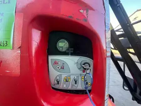 Teleszkópemelvény 2017  Manitou 100VJR Evolution (23)