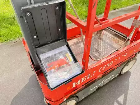 Teleszkópemelvény 2018  Skyjack SJ16 (5)