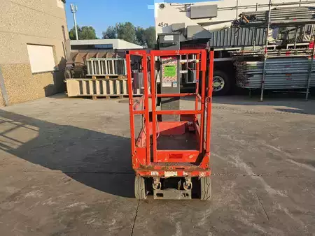 Teleszkópemelvény 2018  Skyjack SJ16 (3)