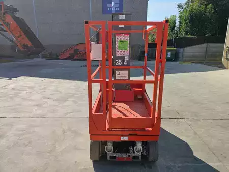 Teleszkópemelvény 2018  Skyjack SJ16 (4)