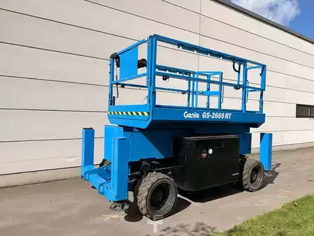 Pracovní plošina s nůžkovým zdvihem 2014  Genie GS2669 RT GS2669RT (2)