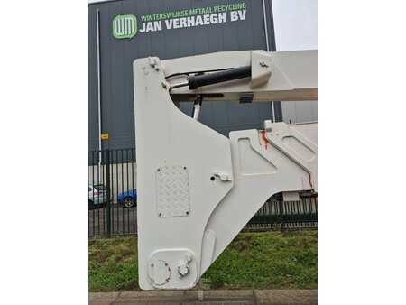 Teleskooppipuominostimet 2006  JLG 800aj (16)