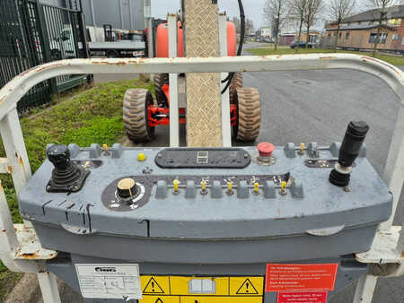 Teleskooppipuominostimet 2006  JLG 800aj (19)