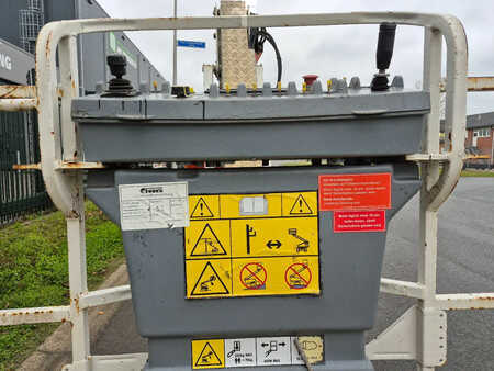 Teleskooppipuominostimet 2006  JLG 800aj (20)