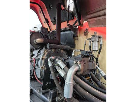 Teleskooppipuominostimet 2006  JLG 800aj (22)