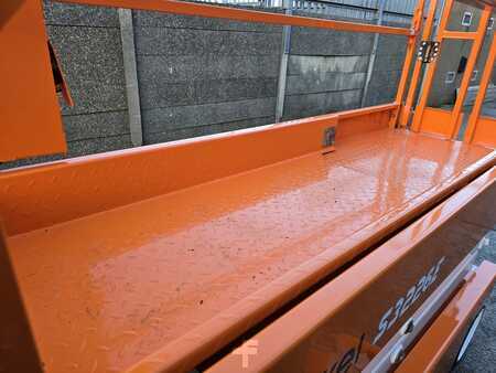 Ollós munka emelvény 2016  Snorkel S3226E  (4)