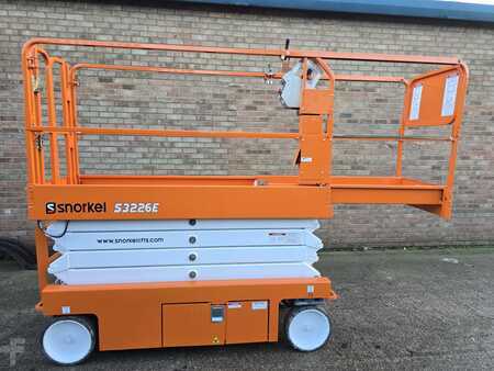 Ollós munka emelvény 2016  Snorkel S3226E  (5)