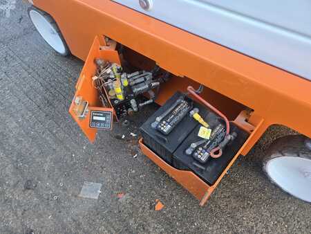 Ollós munka emelvény 2016  Snorkel S3226E  (11)