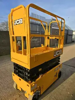 Ollós munka emelvény 2017  JCB S1930E  (5)