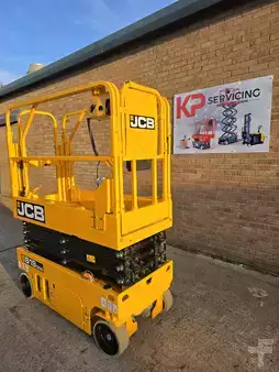 Ollós munka emelvény 2017  JCB S1930E  (8)