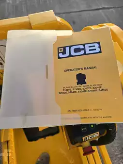 Ollós munka emelvény 2017  JCB S1930E  (17)
