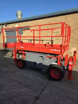 Saxliftar 2014  Skyjack SJ6826R  (13)