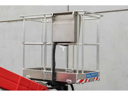 Plataforma sobre camión 2023  CTE B-Lift 18 HV (12)