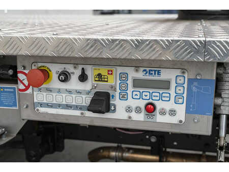 Plataforma sobre camión 2023  CTE B-Lift 18 HV (16)
