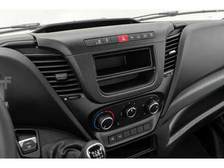 Plataforma sobre camión 2023  CTE B-Lift 18 HV (26)